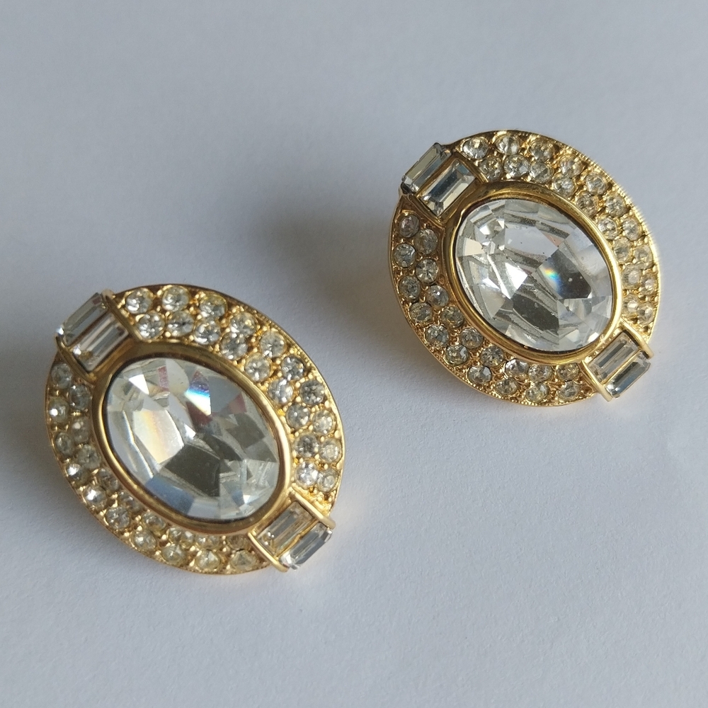 Oscar De La Renta Elegant Gold Crystal Earrings - Picture 10 of 15